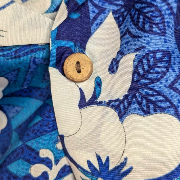 Hawaiian Shirt Blue Floral Men's Button Up Medium Short Sleeve With Pocket - Picture 3 of 4